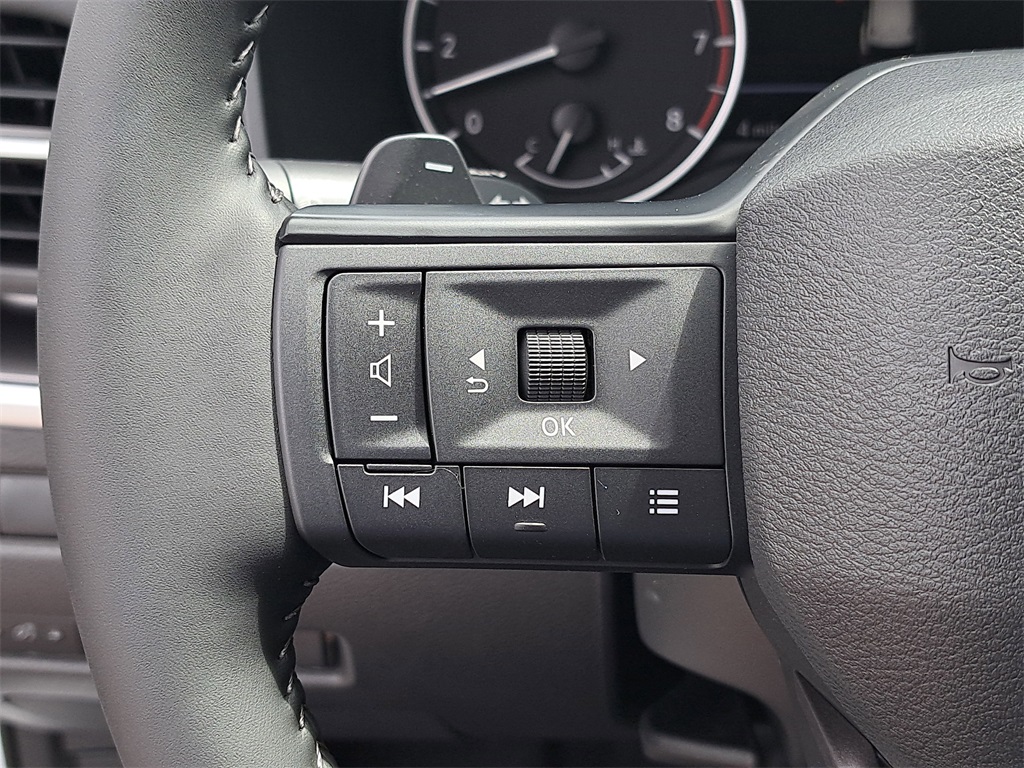 2026 Nissan Rogue SV photo 24