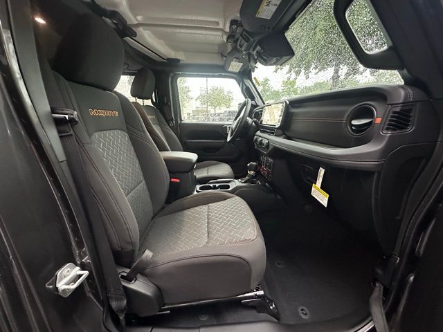 2025 Jeep Gladiator Mojave photo 29