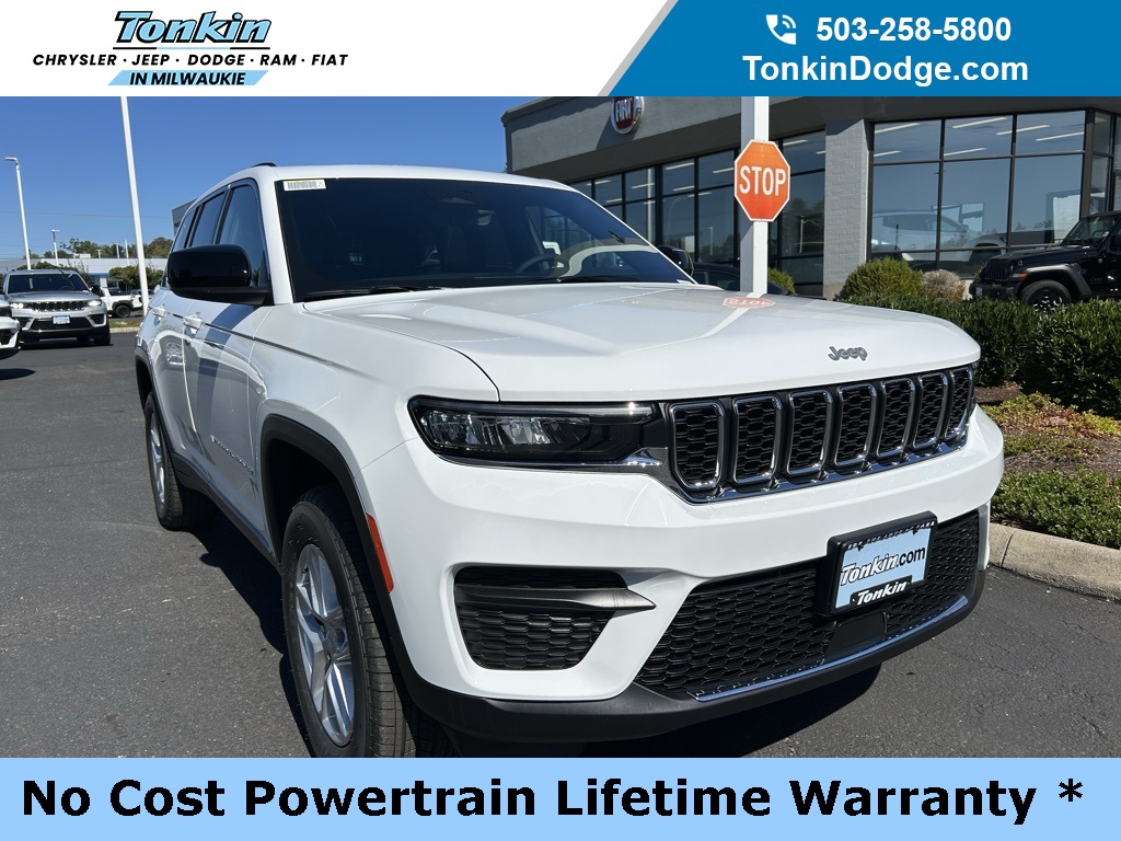 2025 Jeep Grand Cherokee Laredo's photo