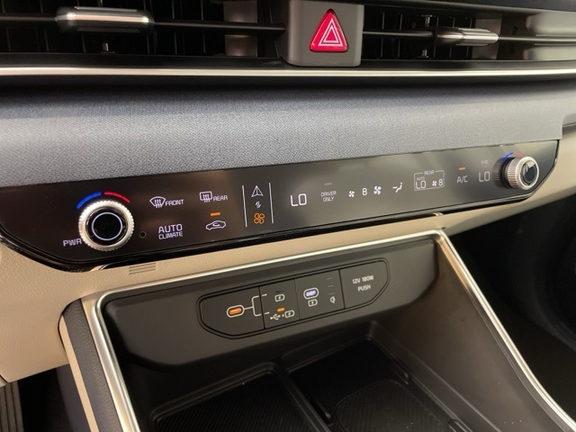 2026 Kia Carnival EX photo 26
