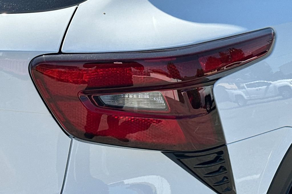 2025 Chevrolet Trax ACTIV photo 28