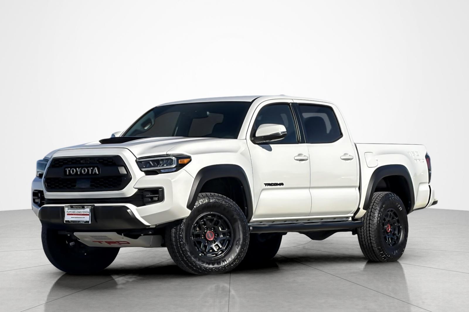 2023 Toyota Tacoma TRD Pro's photo