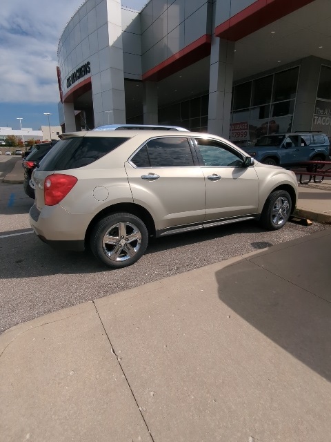 2014 Chevrolet Equinox LTZ photo 3