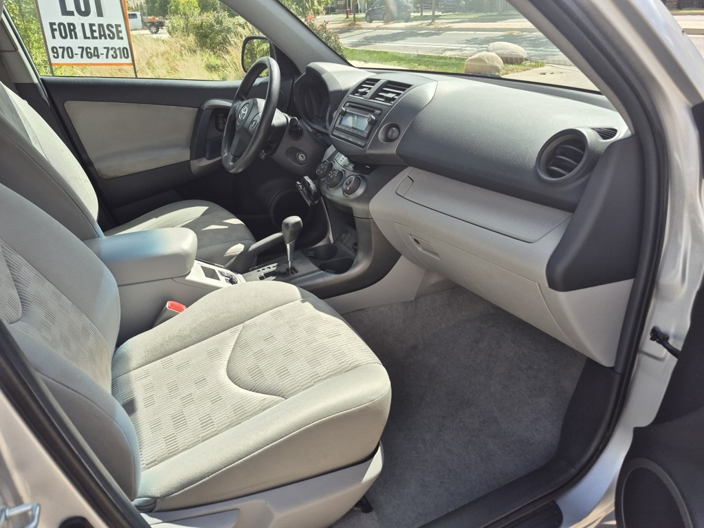 2012 Toyota RAV4 Base photo 22