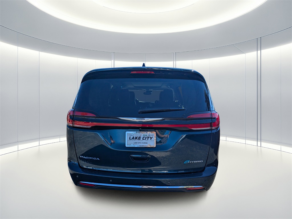 2023 Chrysler Pacifica Hybrid Limited photo 4