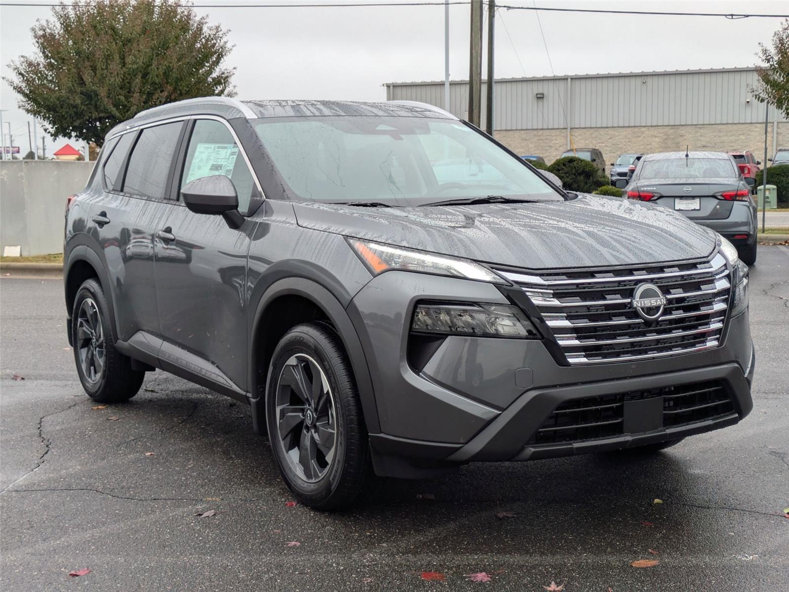 2026 Nissan Rogue SV's photo