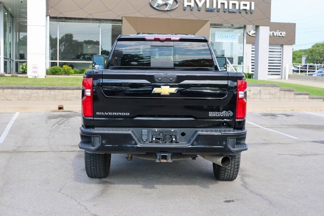 2023 Chevrolet Silverado 2500HD High Country photo 4
