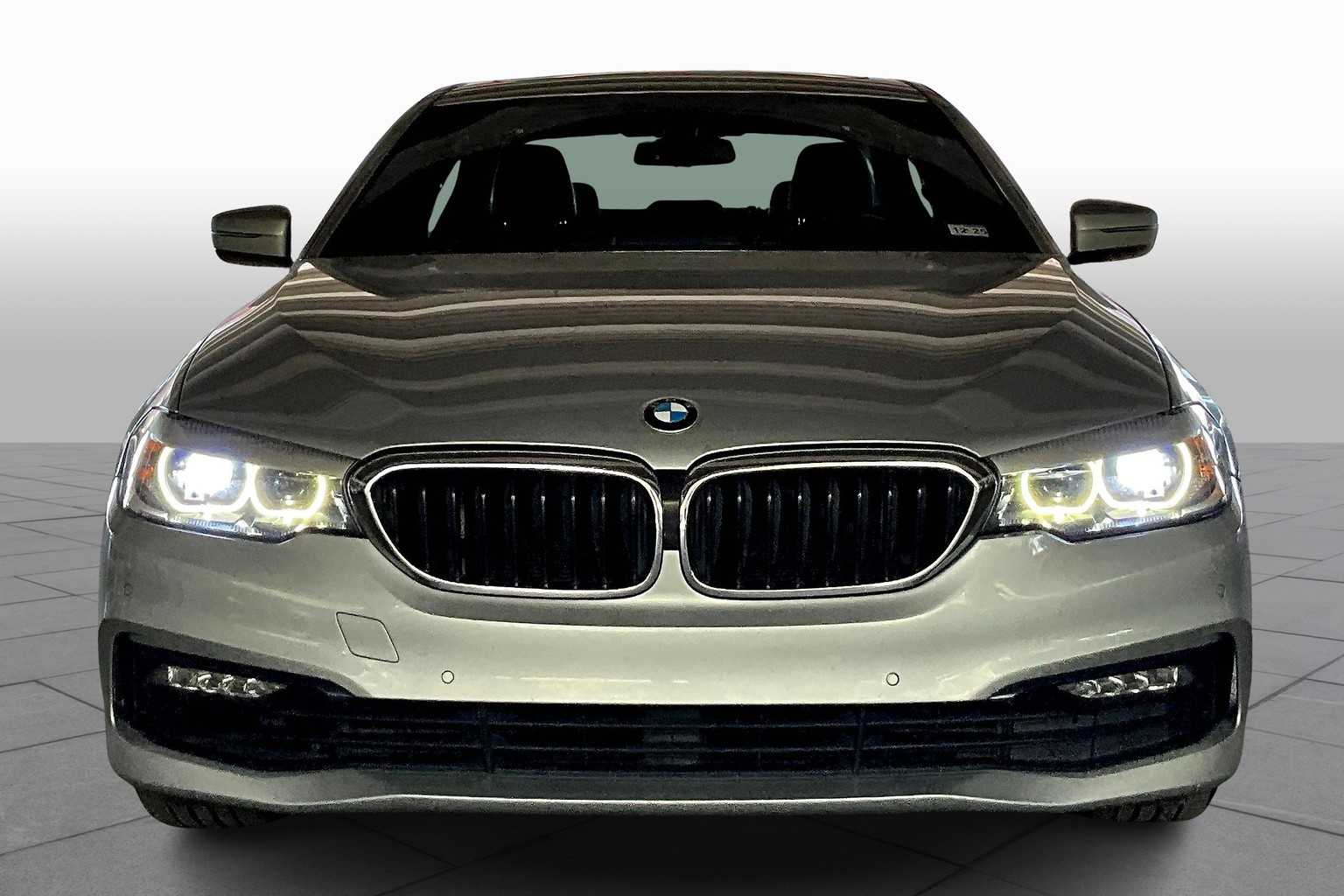 2018 Bmw 530i Sedan photo 2