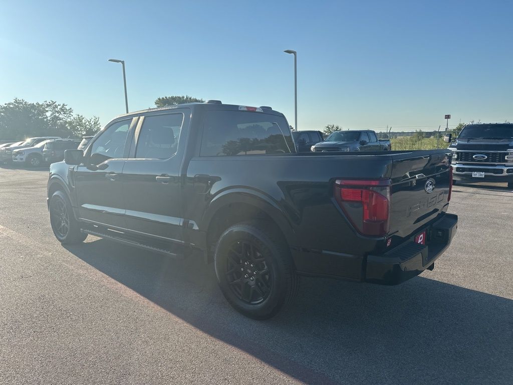 2025 Ford F-150 STX photo 4