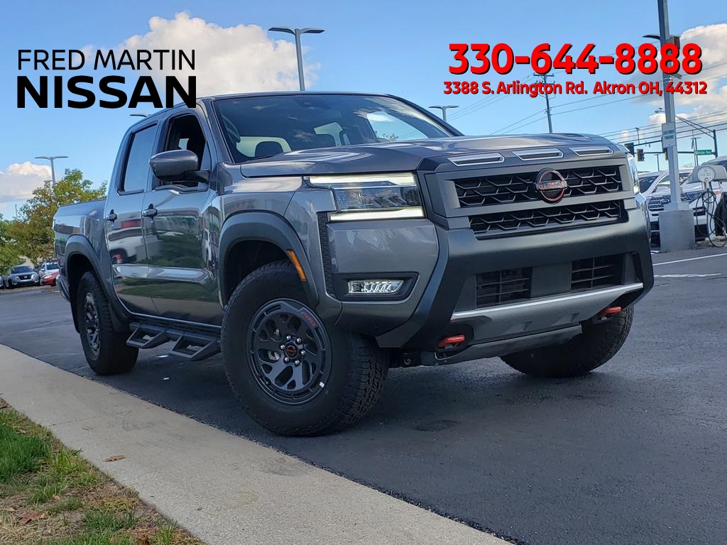2025 Nissan Frontier PRO-4X's photo