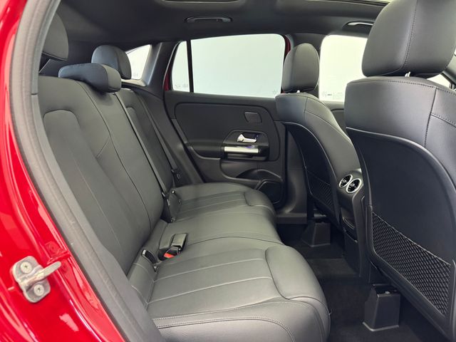 2026 Mercedes Benz GLA 250 photo 11