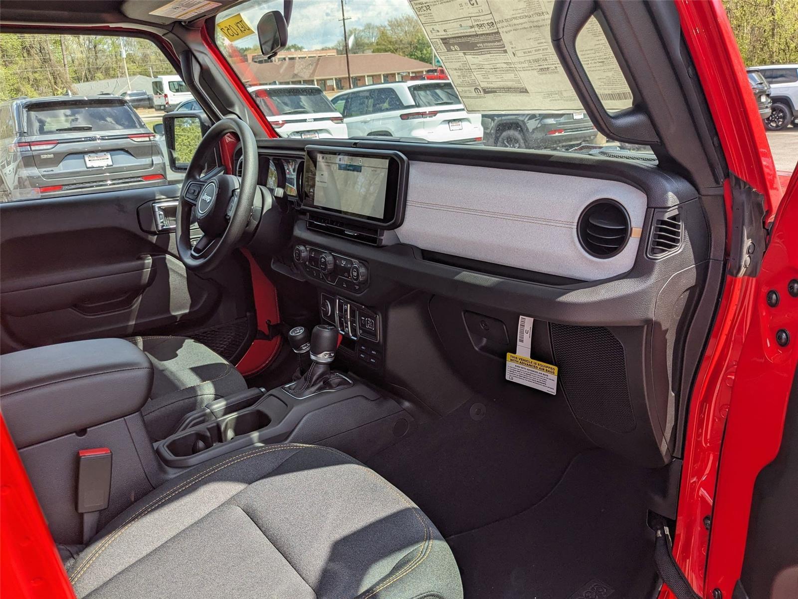 2025 Jeep Gladiator Sport photo 14