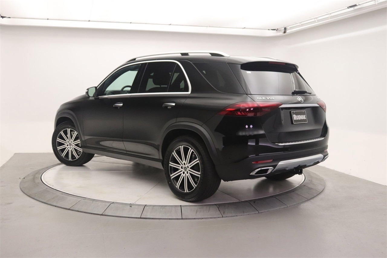 2026 Mercedes Benz GLE 350 4MATIC photo 2