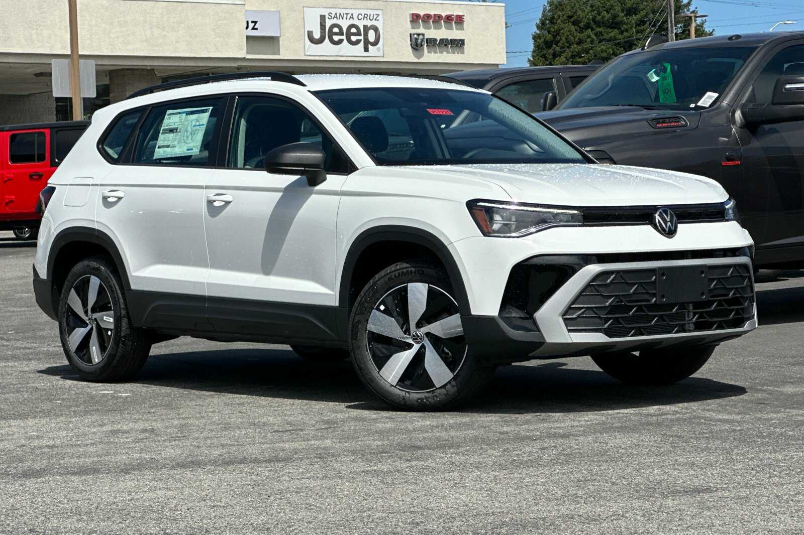 2025 Volkswagen Taos S photo 2