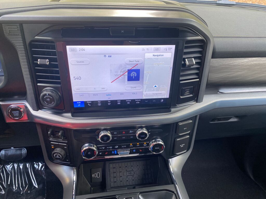2025 Ford F-150 Lariat photo 13