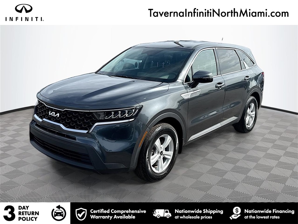 2023 Kia Sorento LX's photo