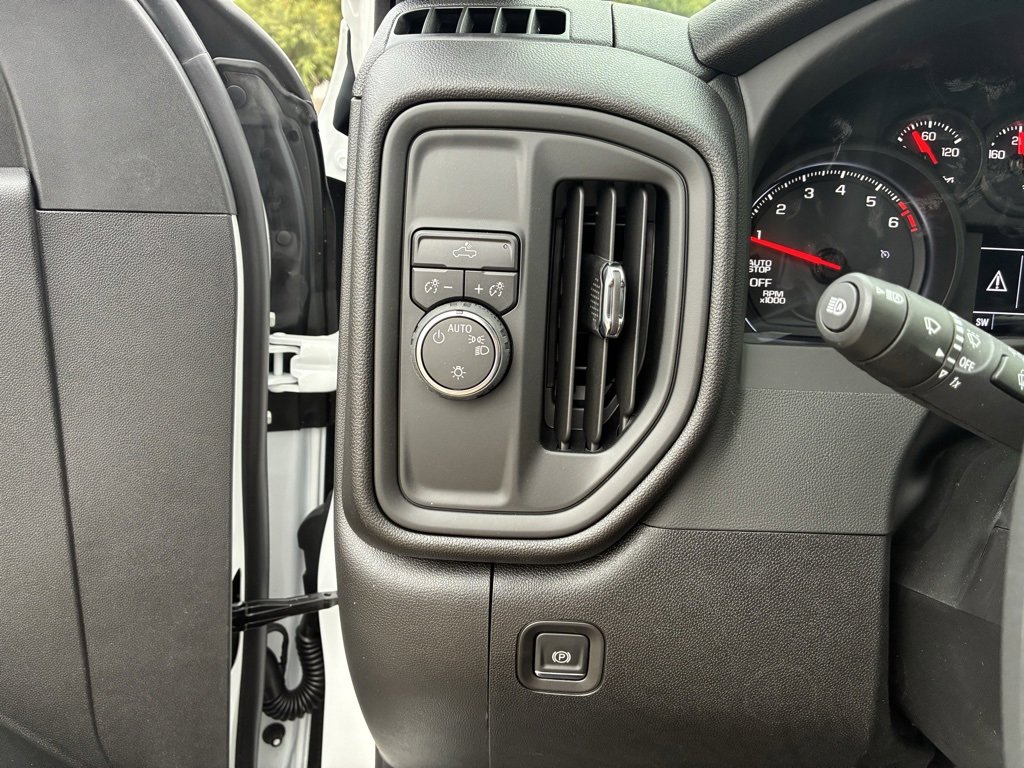 2026 Chevrolet Silverado 1500 photo 12