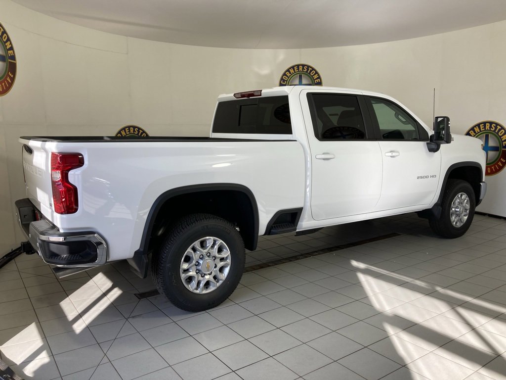2026 Chevrolet Silverado 2500HD LT photo 17