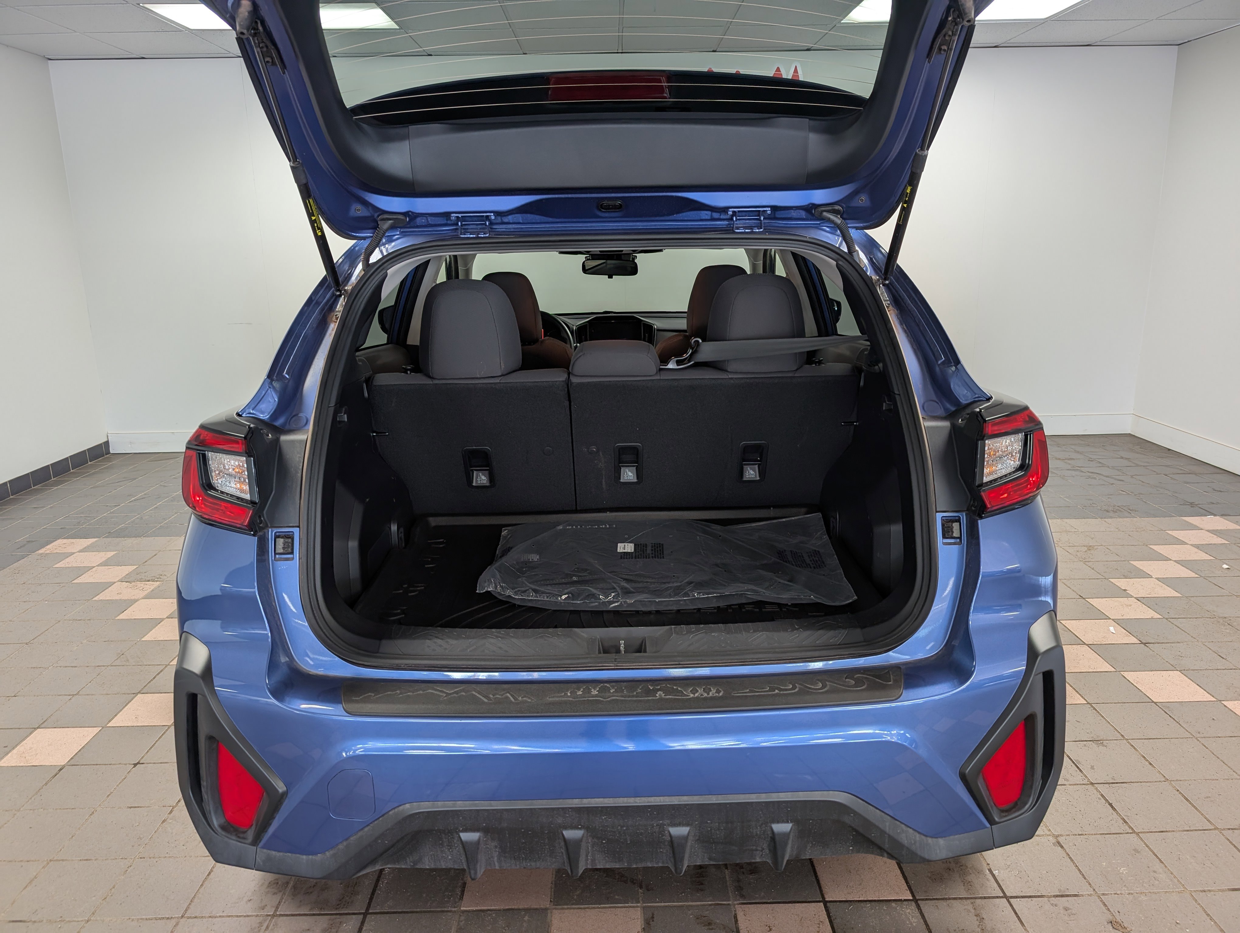 2025 Subaru Crosstrek Premium photo 10