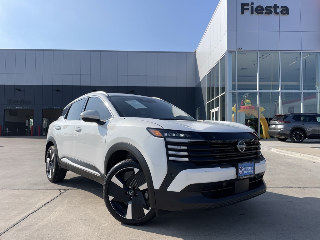 2025 Nissan Kicks SR AWD