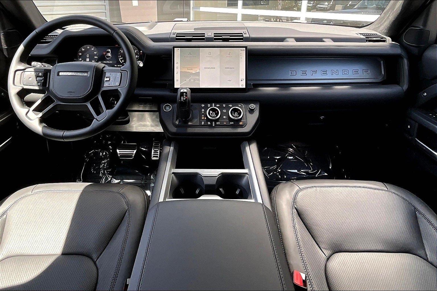 2025 Land Rover Defender 110 X photo 5