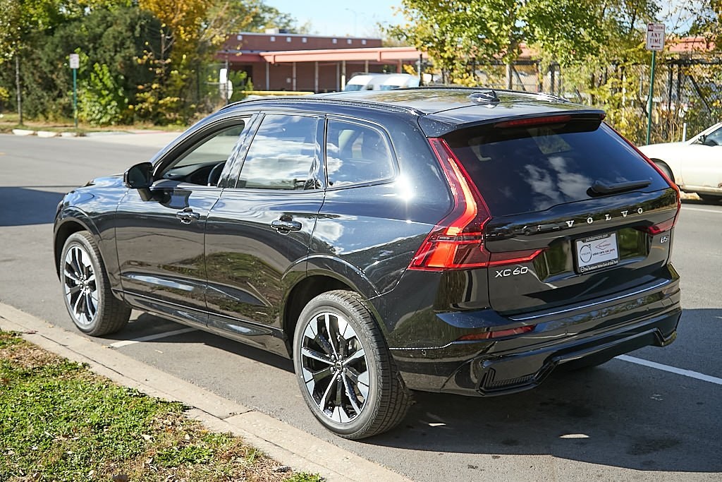 2026 VOLVO XC60 - Image 6