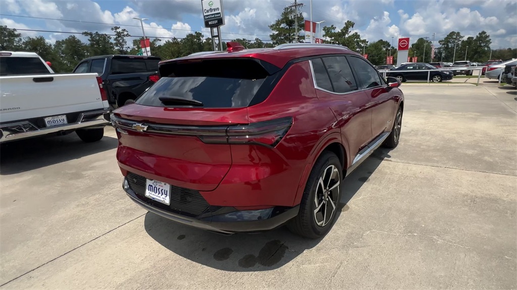 2024 Chevrolet Equinox EV 1LT photo 8
