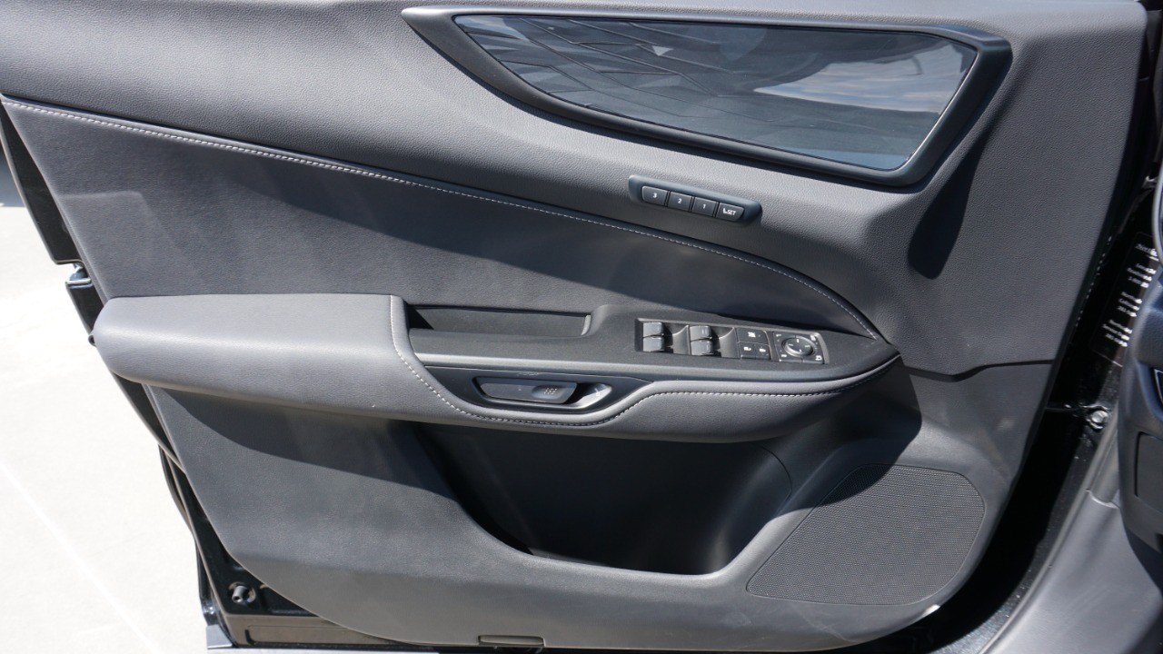 2025 Lexus NX Premium photo 21