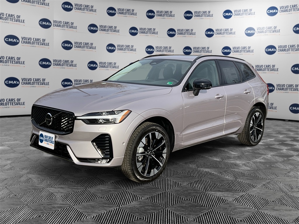 2026 Volvo XC60 Plus's photo