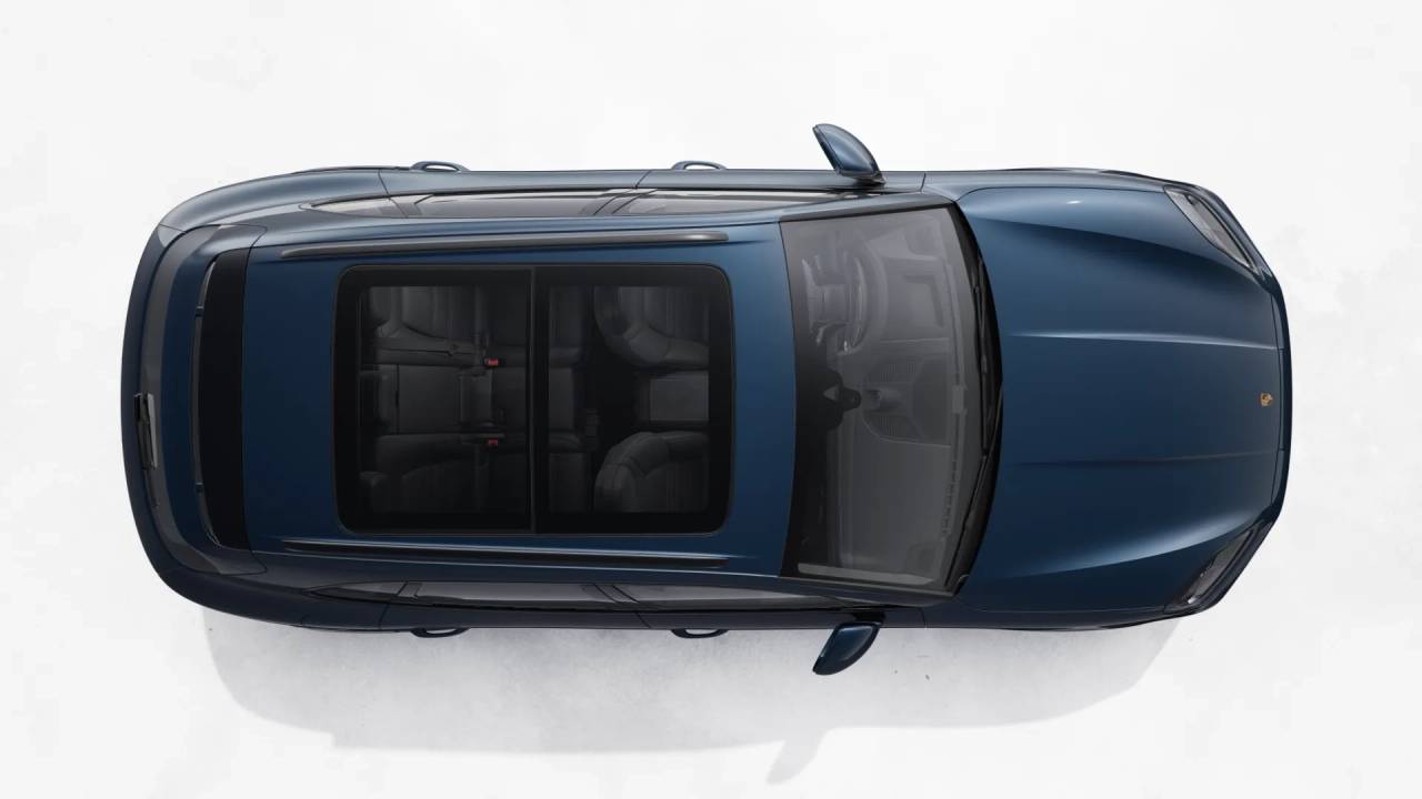 2026 Porsche Cayenne GTS photo 4