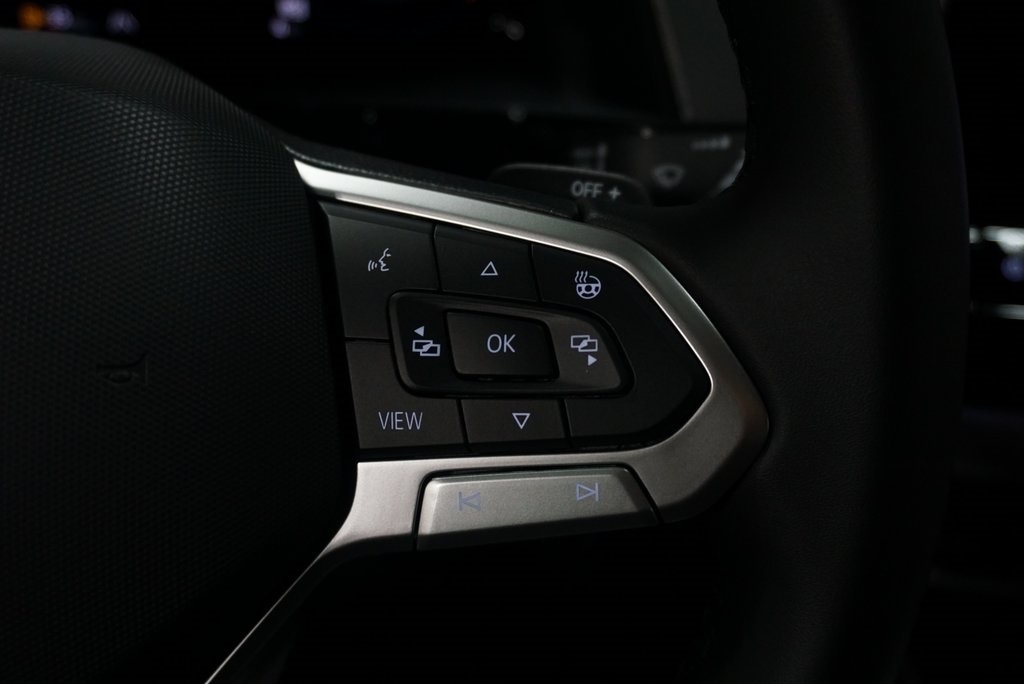 2025 Volkswagen Atlas Peak Edition SE photo 25