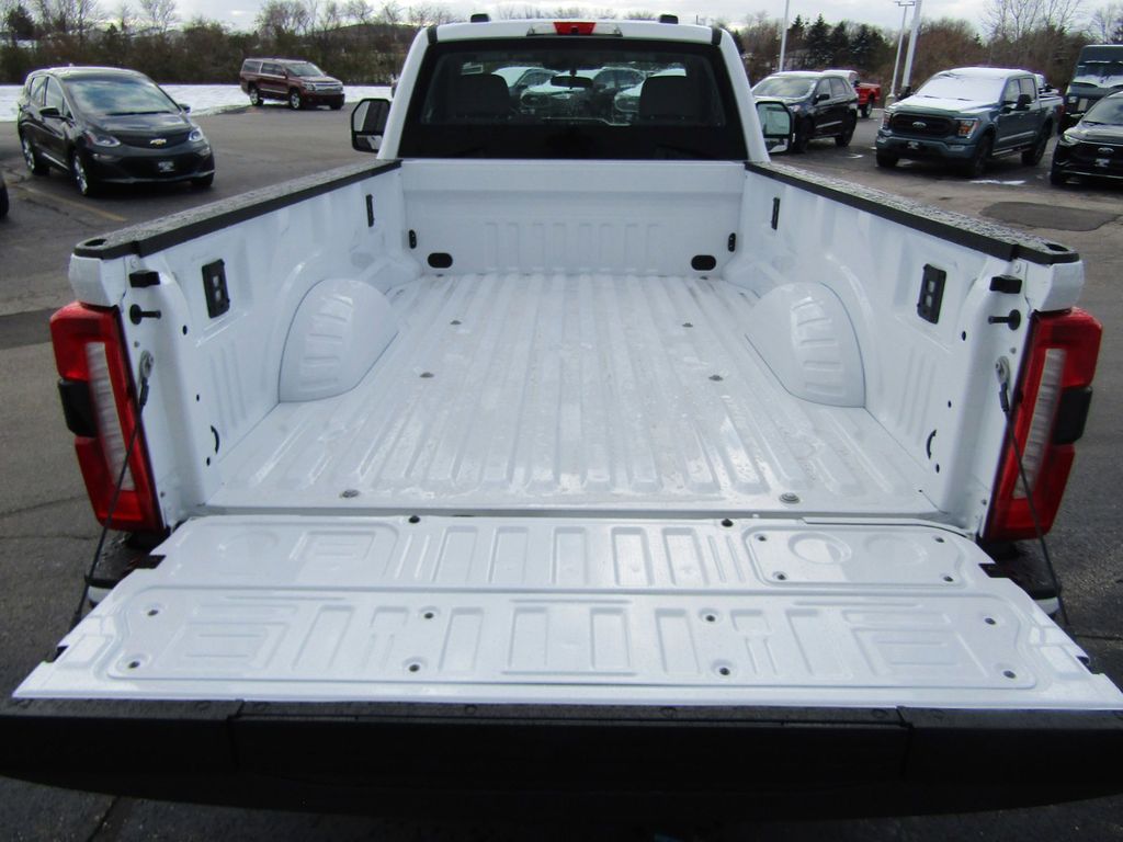 2024 Ford F-250 XL photo 5