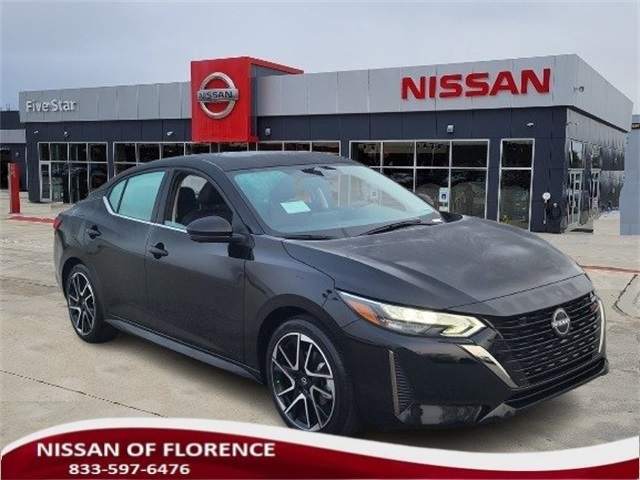 2025 Nissan Sentra SR's photo