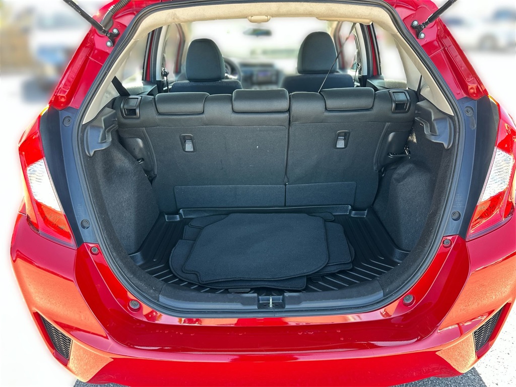 2017 Honda Fit LX photo 32