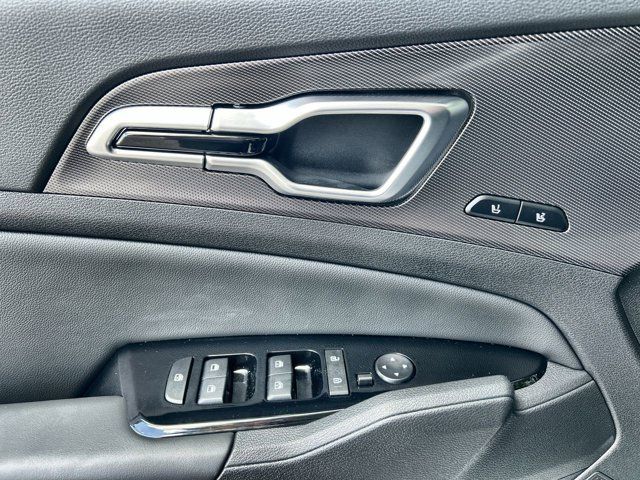 2025 Kia Sportage photo 8
