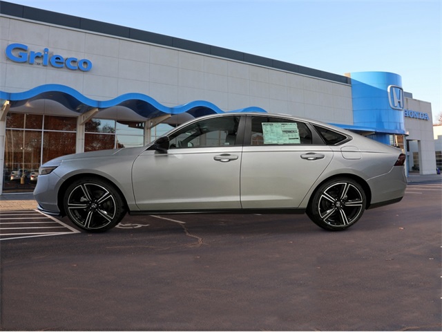 2025 Honda Accord Hybrid Sport photo 2