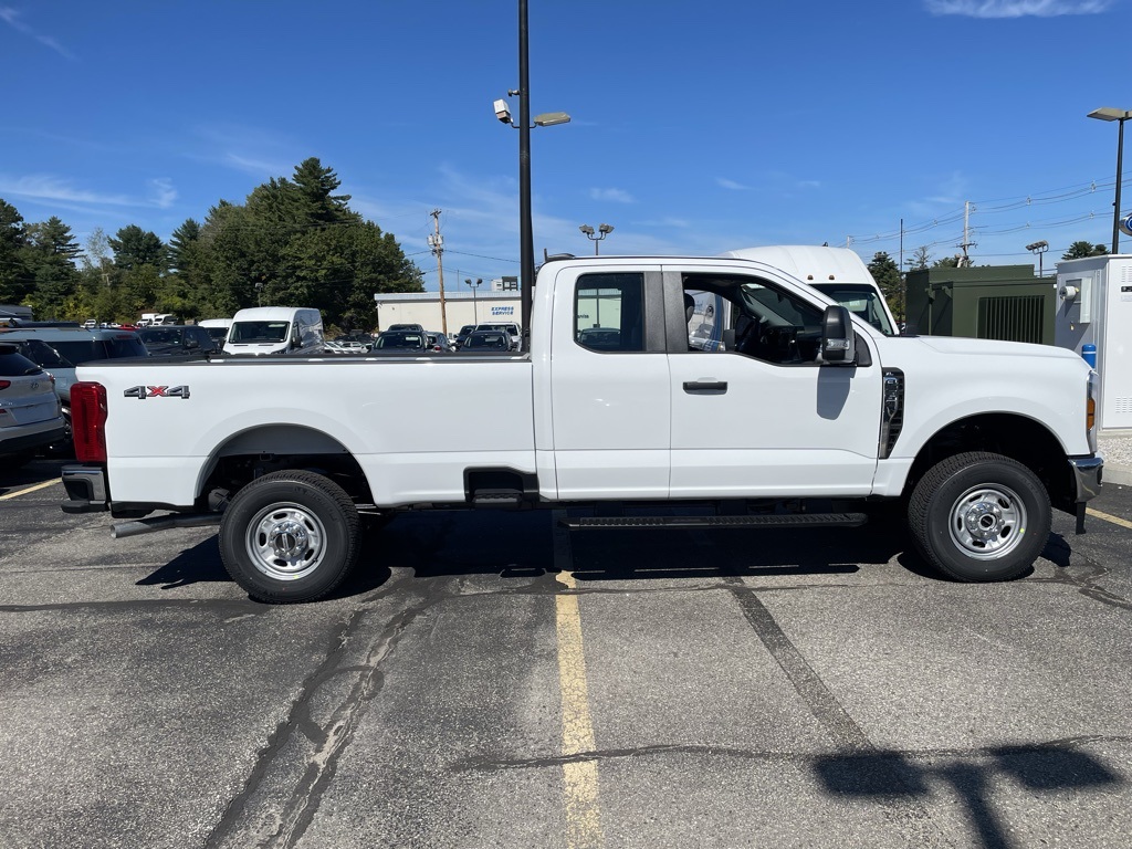 2026 Ford F-250 XL photo 2