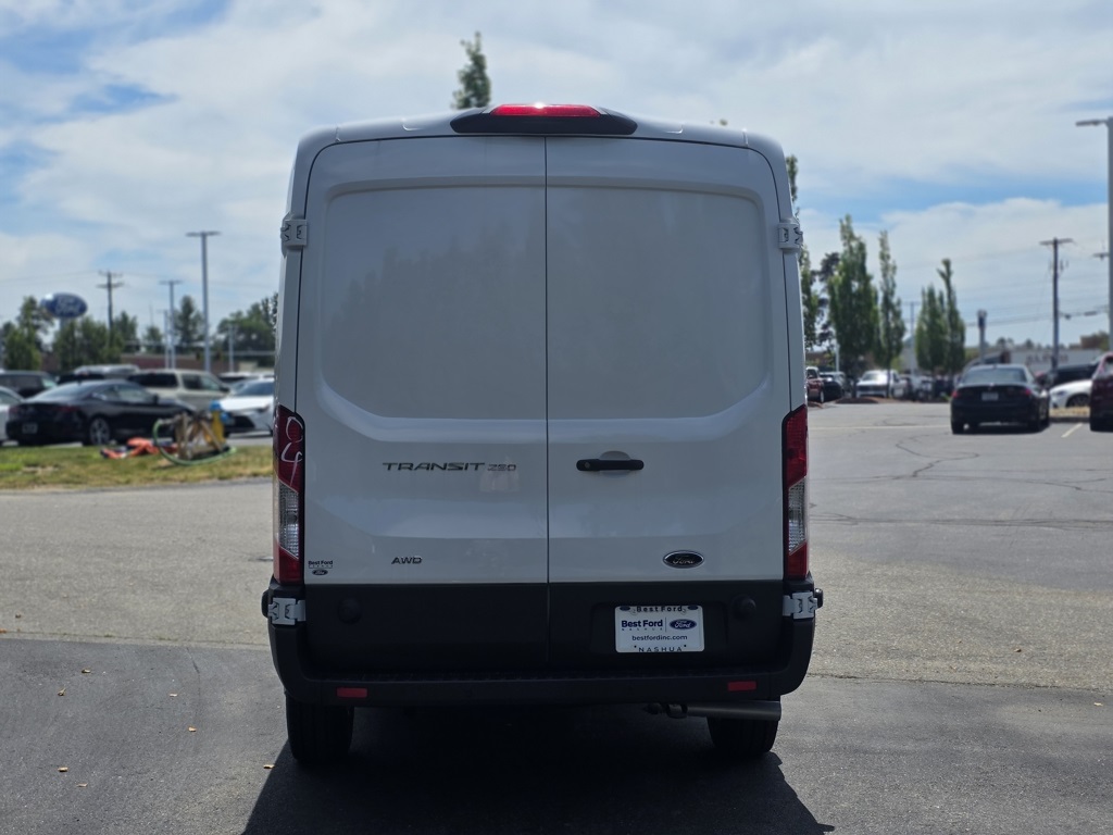 2025 Ford Transit photo 7
