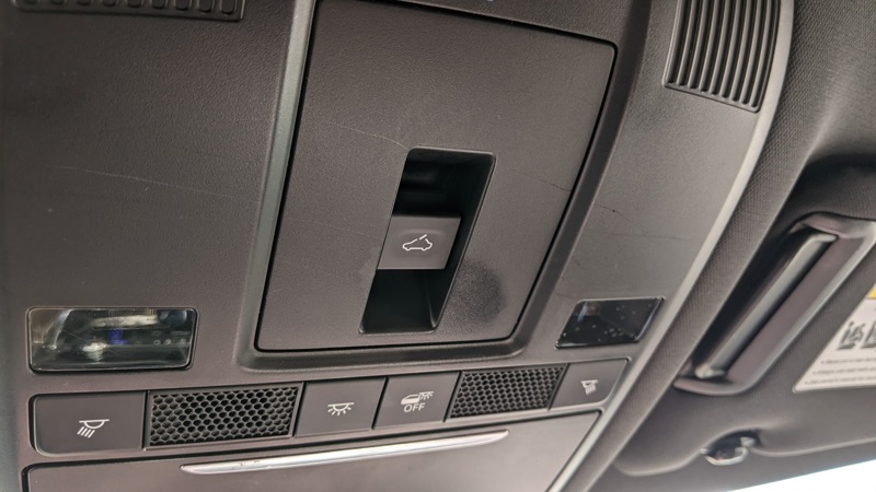 2019 Mazda CX-9 Signature Sport photo 23