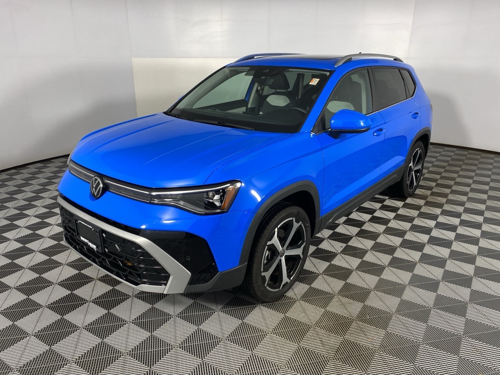 2025 Volkswagen Taos SEL photo 4