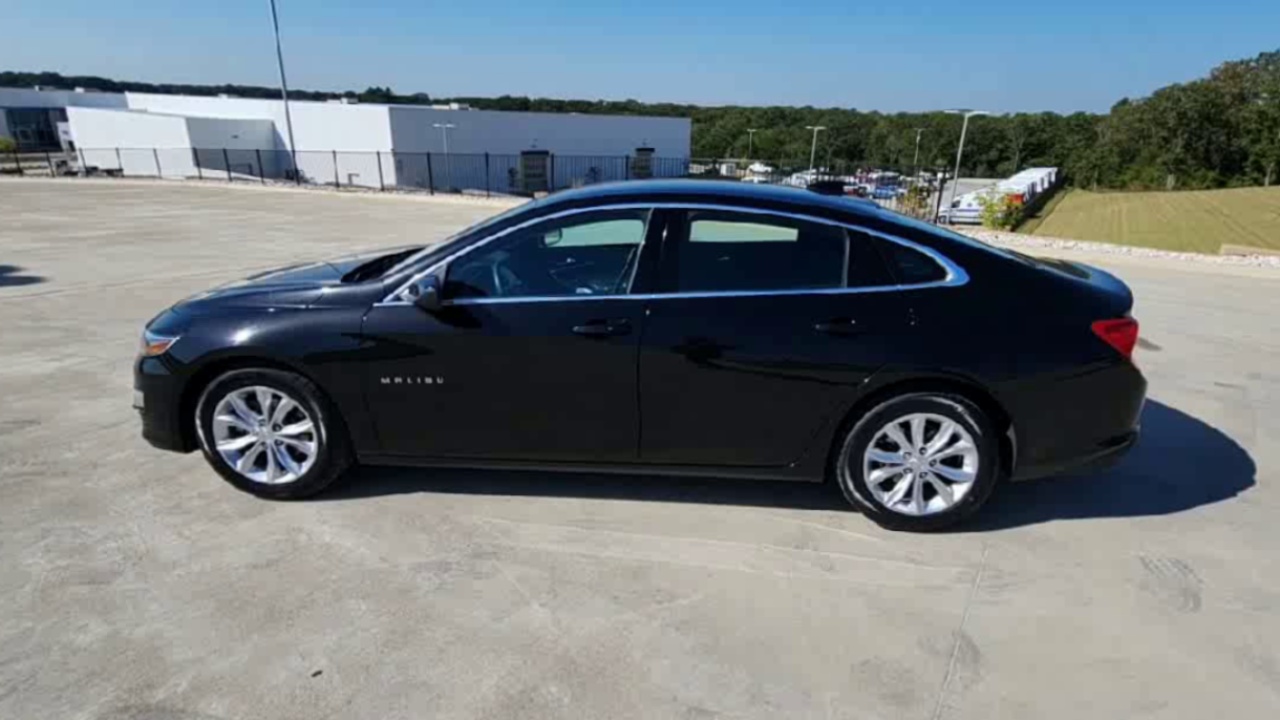 2023 Chevrolet Malibu 1LT photo 32