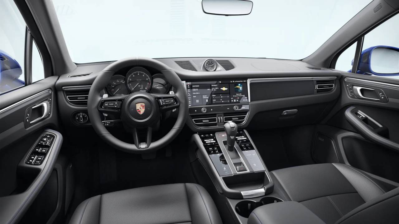 2026 Porsche Macan T photo 9
