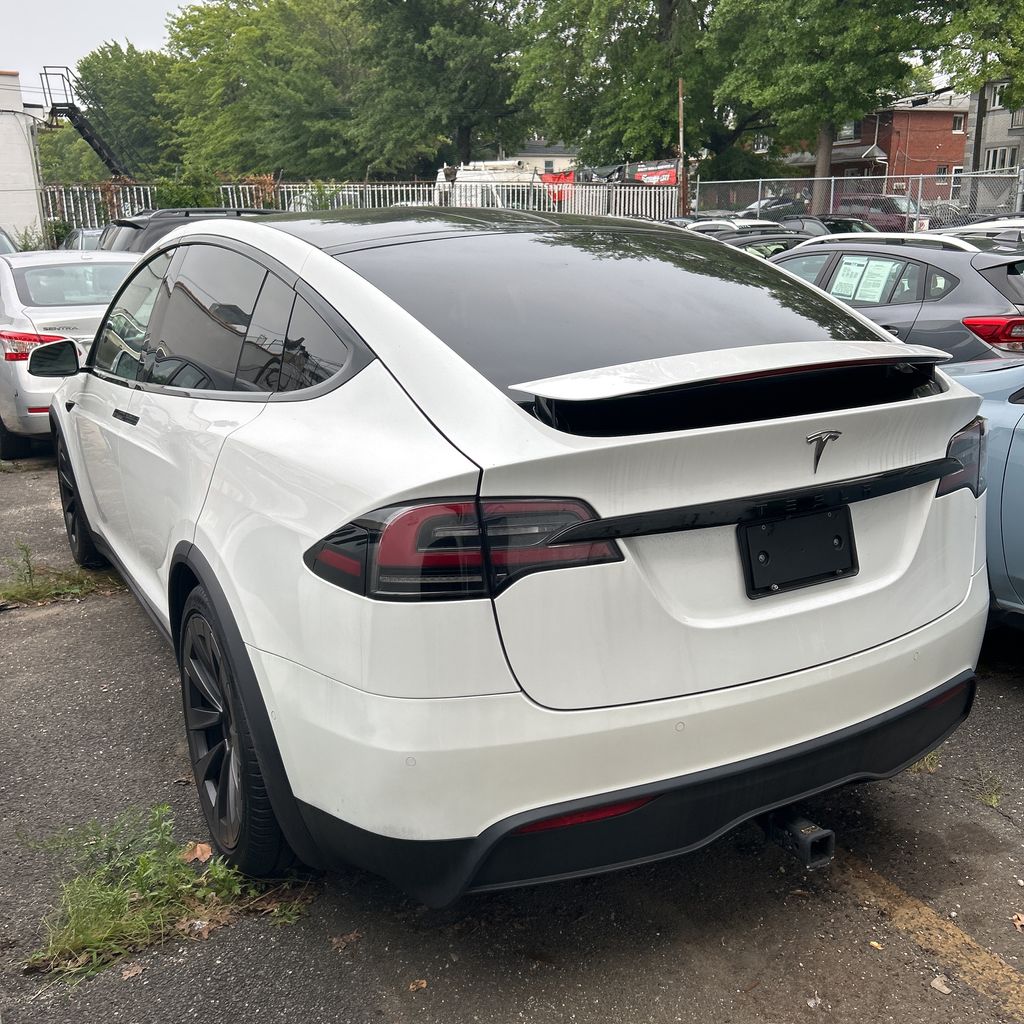 2023 Tesla Model X Standard Range photo 2