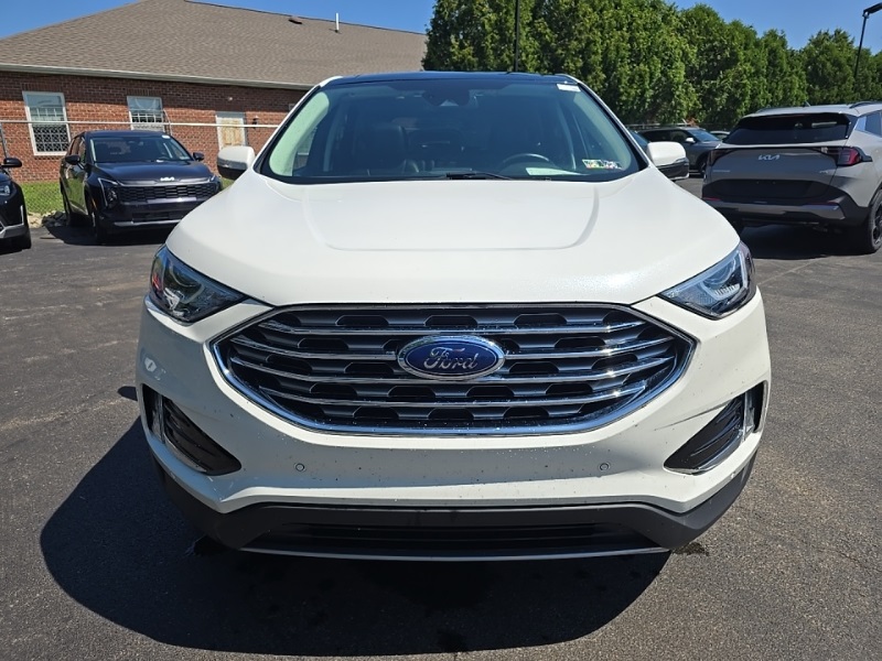 2021 Ford Edge Titanium Sport photo 2