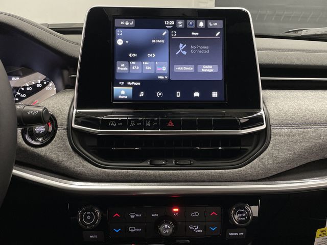 2025 Jeep Compass Latitude photo 9