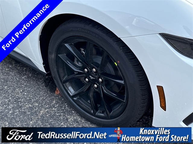 2026 Ford Mustang EcoBoost photo 4