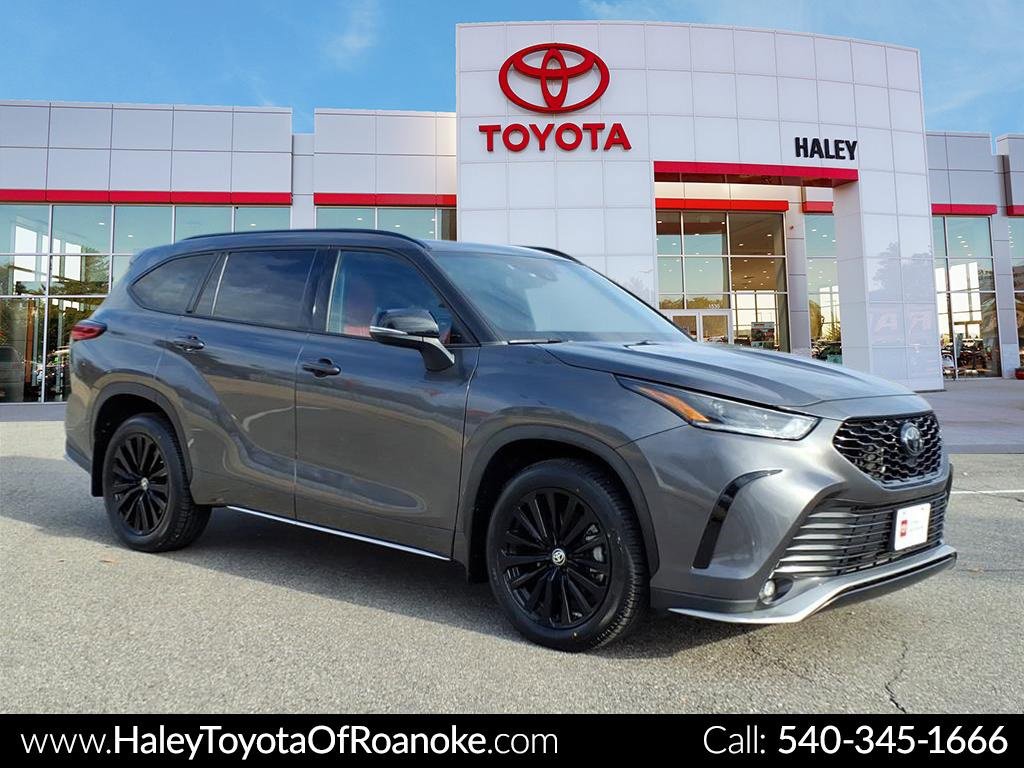 2023 Toyota Highlander XSE's photo