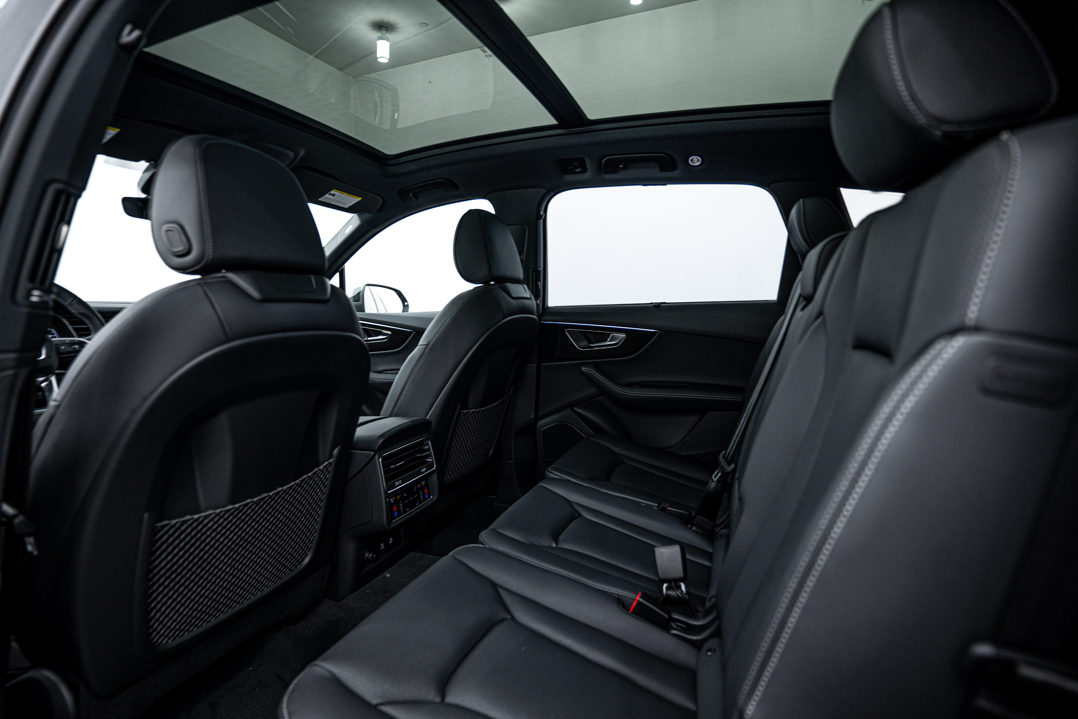 2025 Audi Q7 Premium Plus photo 11