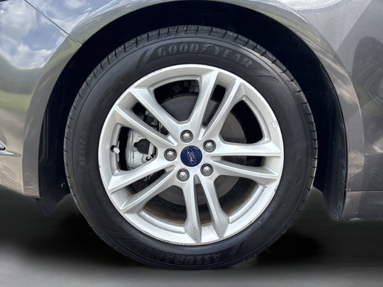 2018 Ford Fusion Hybrid S photo 31