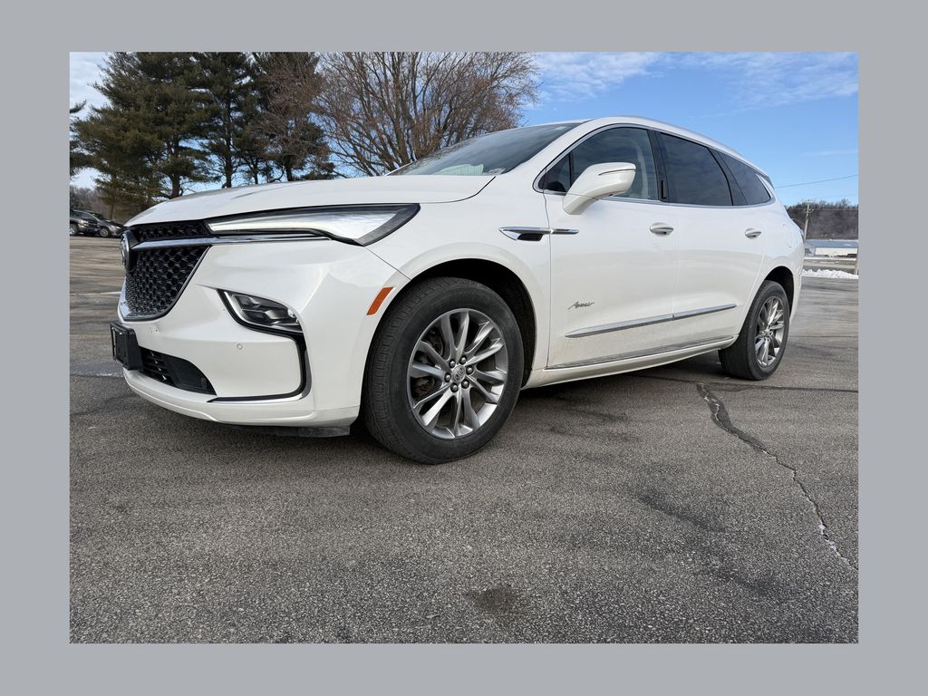 2023 Buick Enclave Avenir's photo